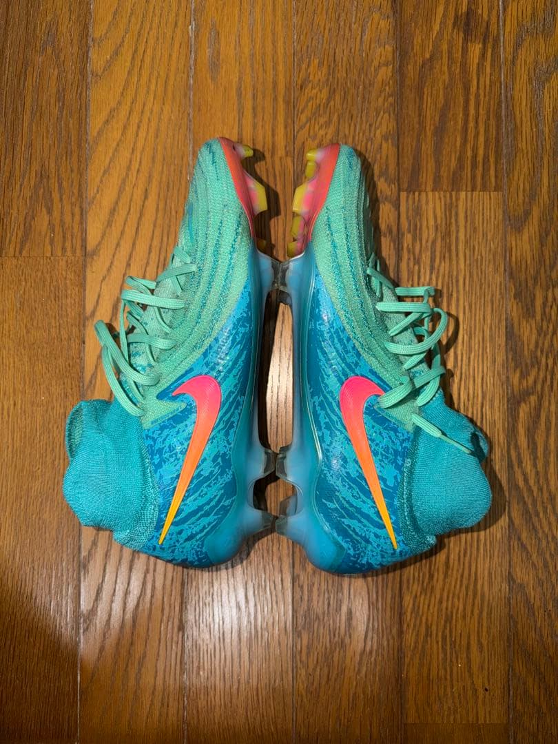 Nike ファントムLUNA 2 エリート　FG