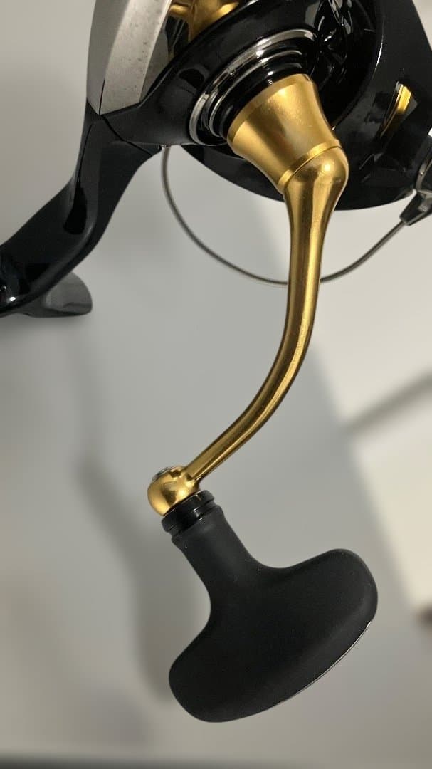 Daiwa 23Legalis LT3000-CXH スピニングリール