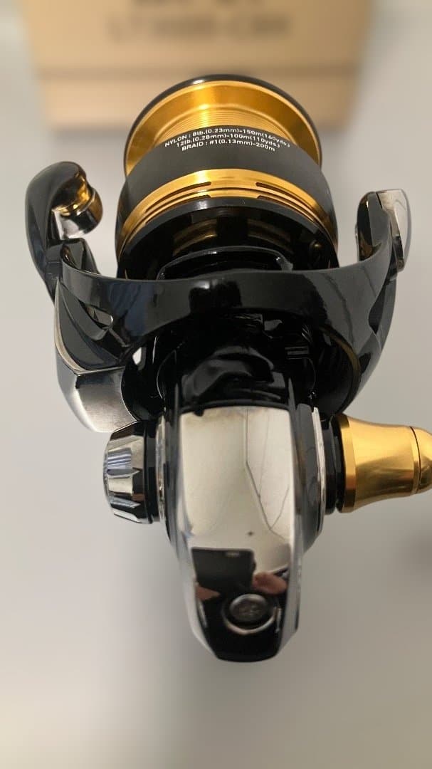 Daiwa 23Legalis LT3000-CXH スピニングリール