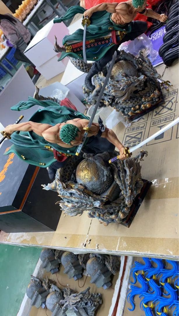 ワンピース　ロロノア・ゾロ　ガレージキット　フィギュア　完成品