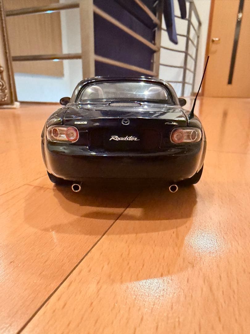 AUTOart オートアート 1/18 MAZDA MX-5 ROADSTER