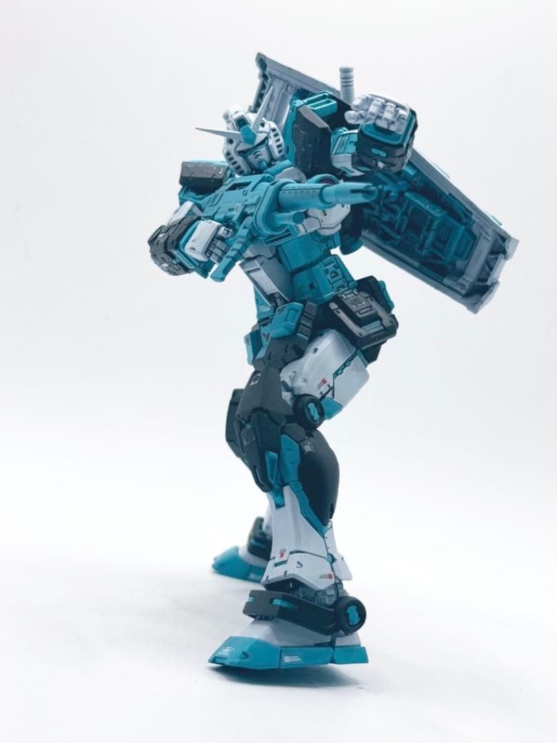 【塗装済】 RGガンダム2.0 初音ミクカラー塗装