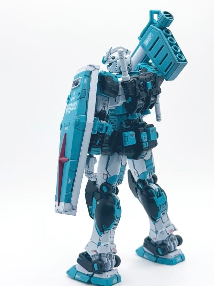 【塗装済】 RGガンダム2.0 初音ミクカラー塗装