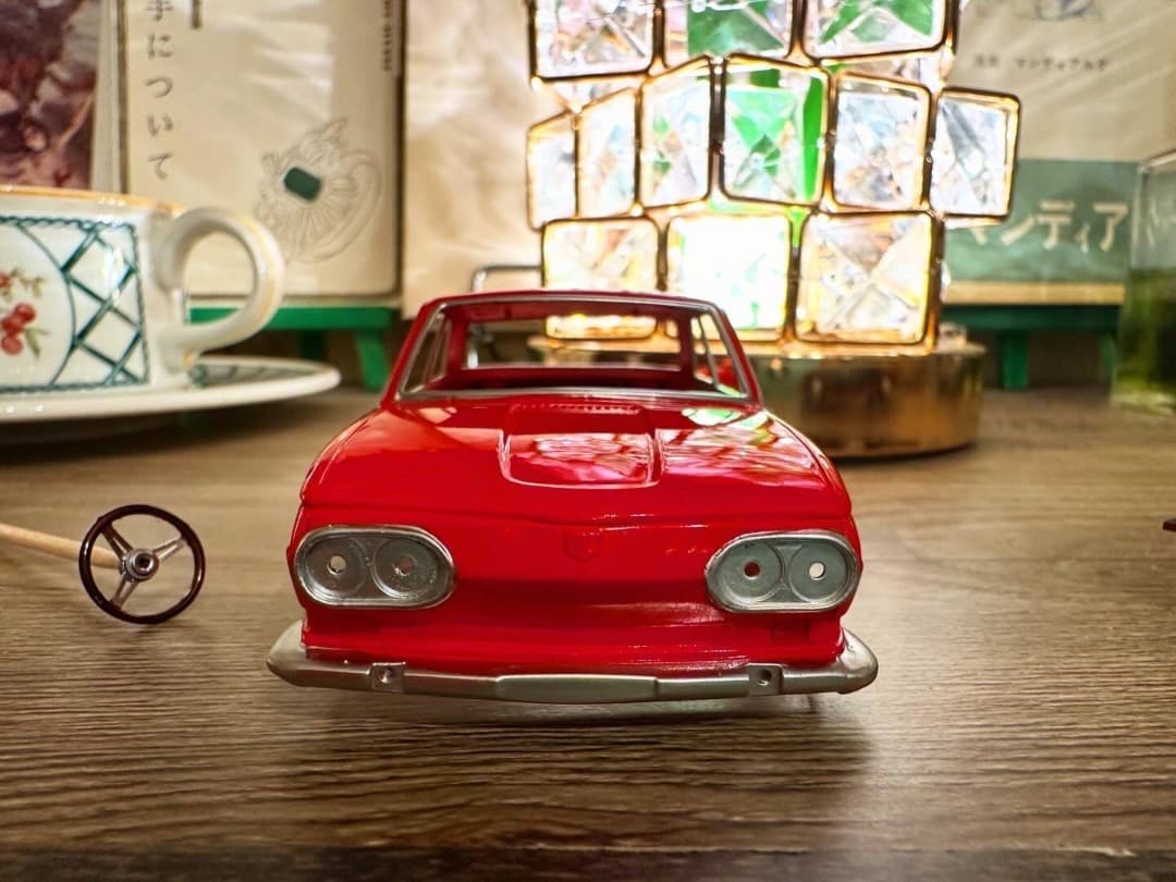 アリイ 日野コンテッサ プラモデル 完成品