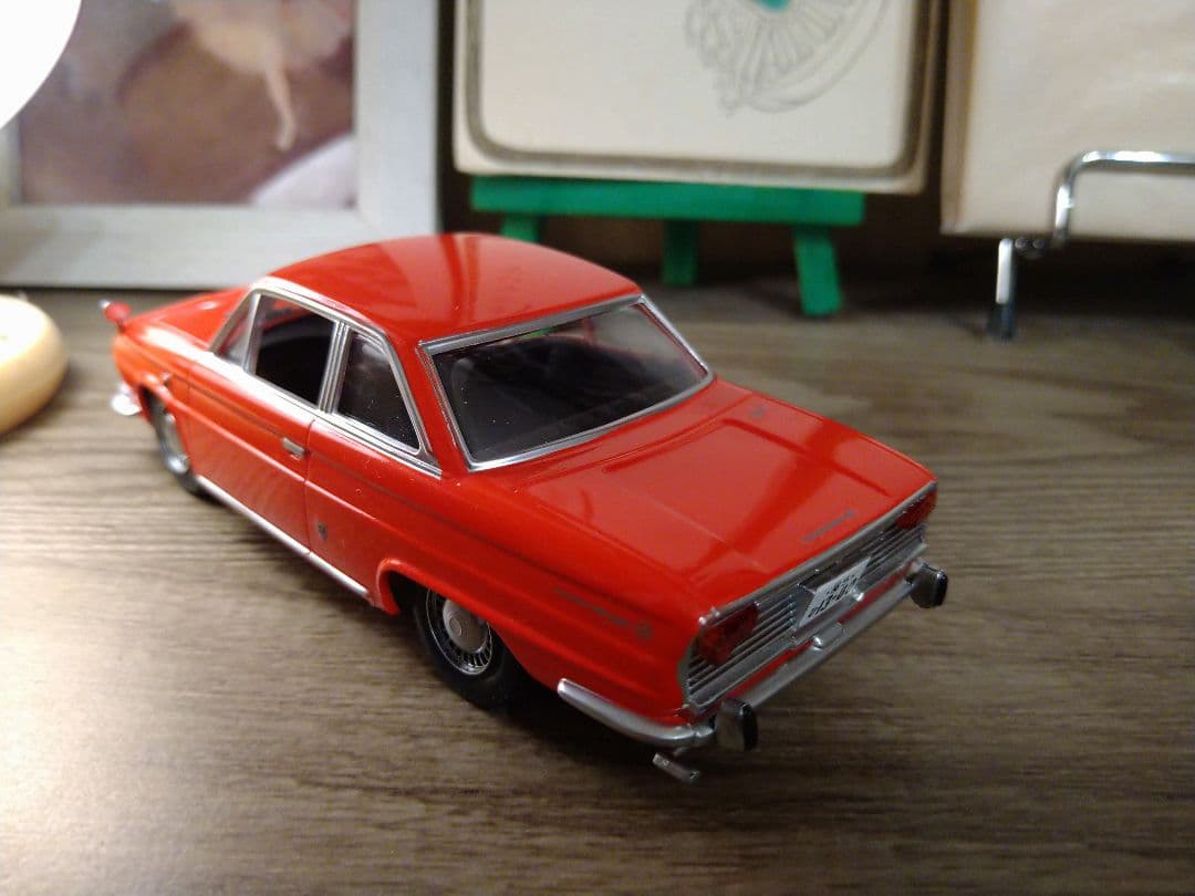 アリイ 日野コンテッサ プラモデル 完成品