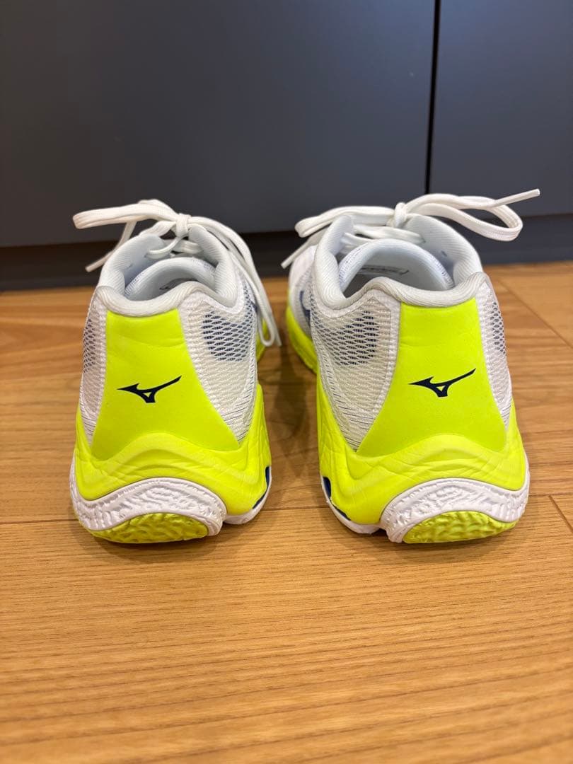 ミズノ ウエーブライトニング エリート　27cm バレーボールシューズ