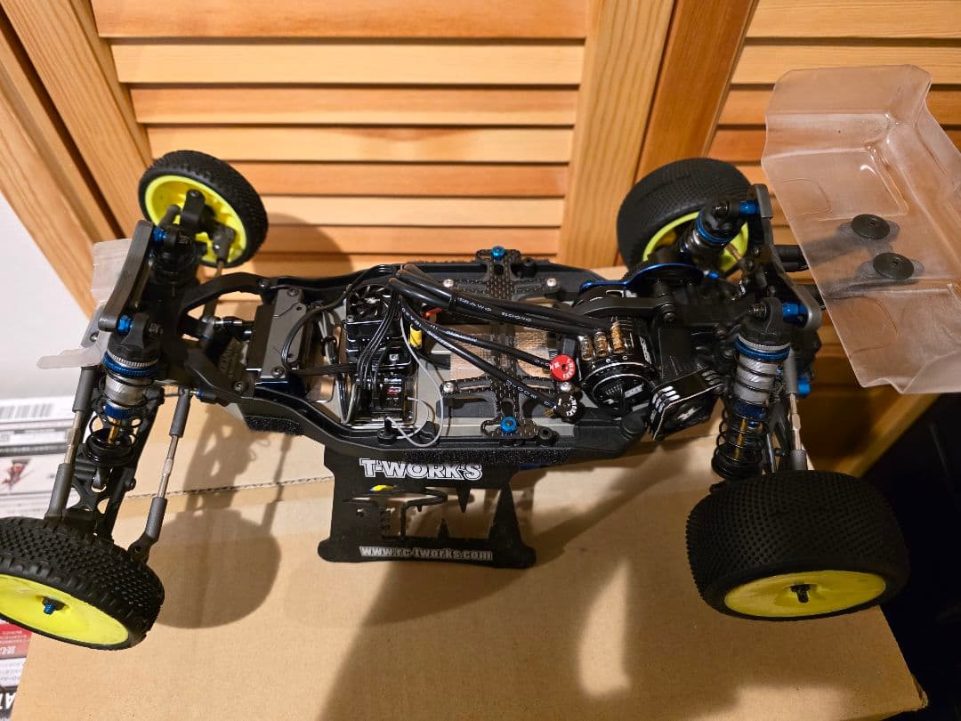 アソシ B6.4 メカ、オプション付き 低走行