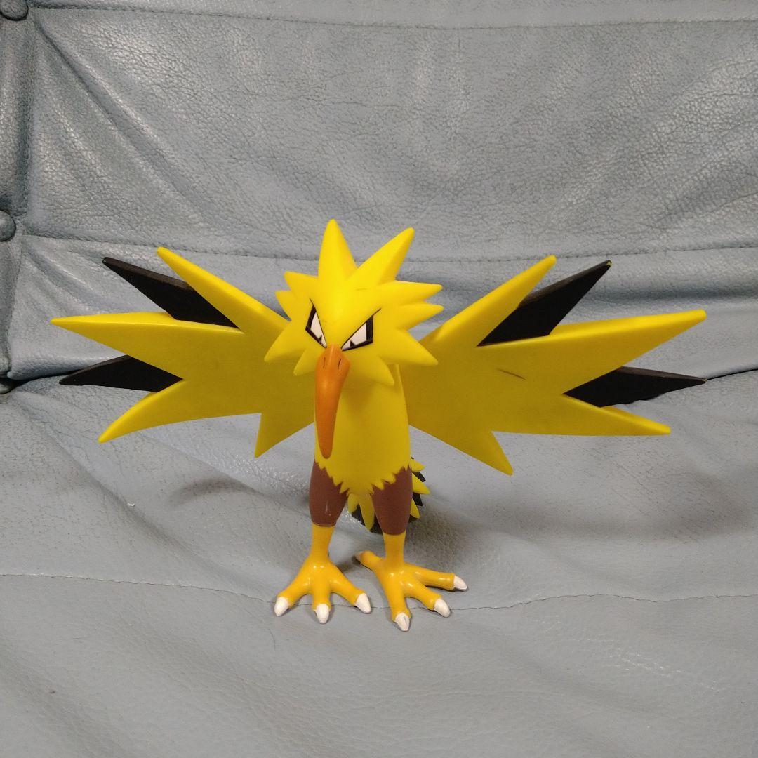 フリーザー　サンダー　ファイヤー　フィギュア