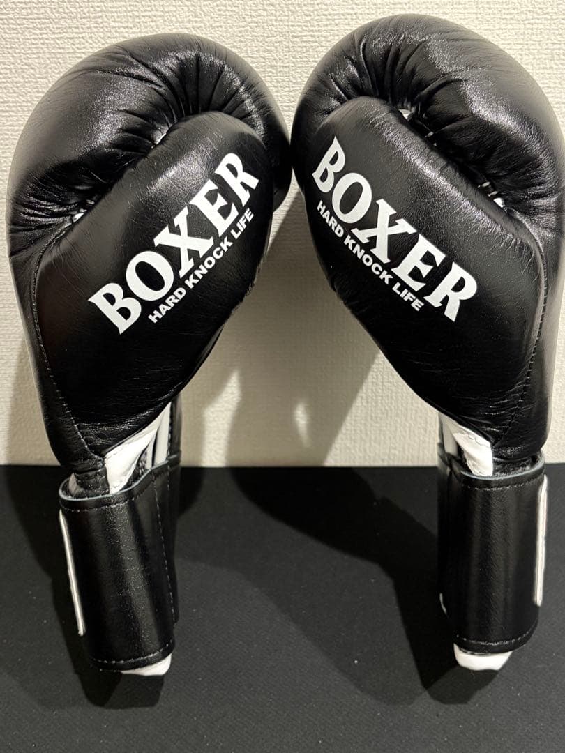 美品　BOXER ボクシンググローブ 8 oz ブラック　コミッション認定