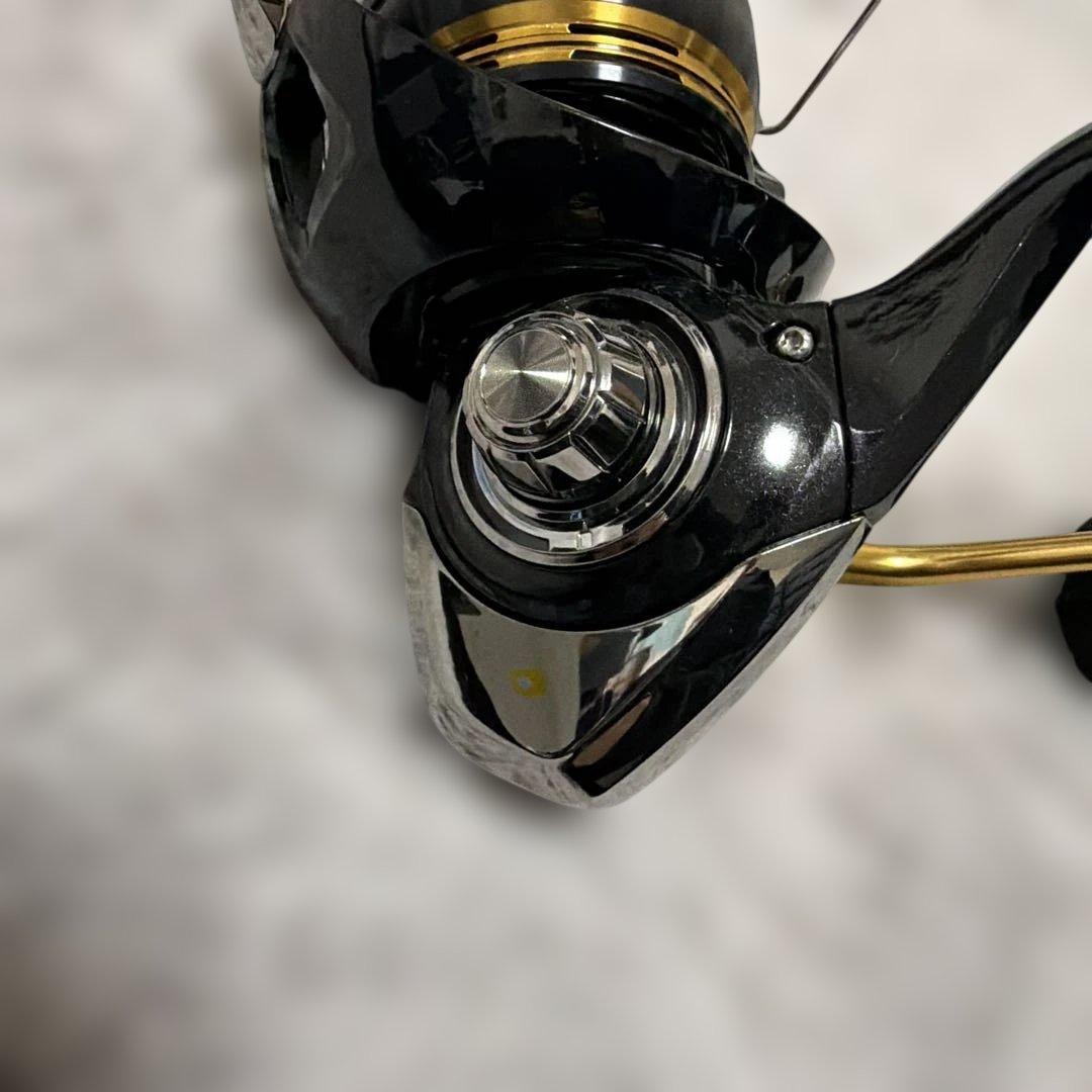 DAIWA LEGALIS LT 6000D-H スピニングリール 黒/金