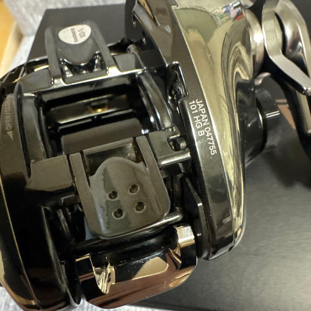 美品　シマノ　２５アンタレス　101HG