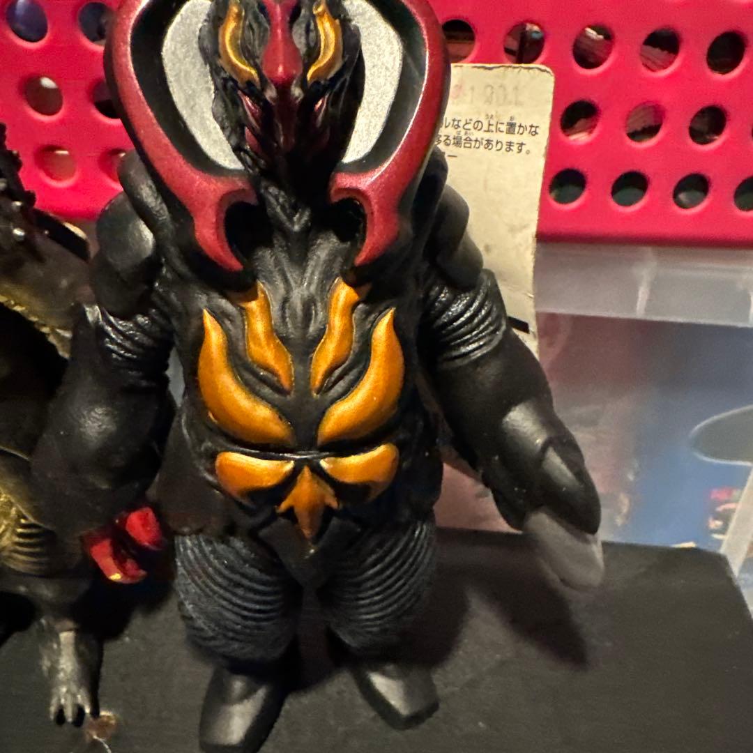 ファイヤーゼットン　EXゼットン強鉄火ウルトラマンシリーズ 怪獣フィギュア