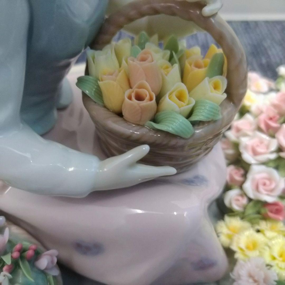 ＊Jasmine＊リヤドロの代表作＊「バルコ・デ・フローレス」専用台座付き