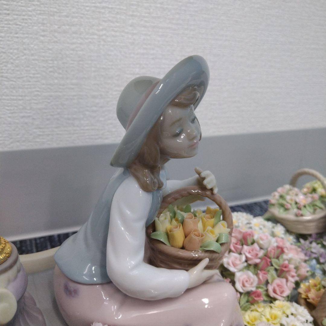 ＊Jasmine＊リヤドロの代表作＊「バルコ・デ・フローレス」専用台座付き