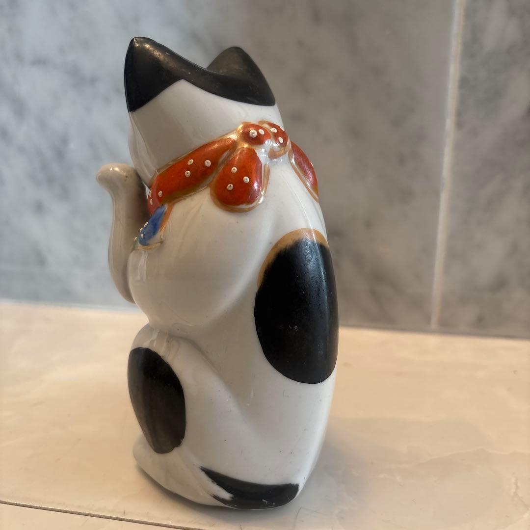 江戸時代後期　神秘的な瞳でとても雰囲気のあるお金や良き人を招く招き猫