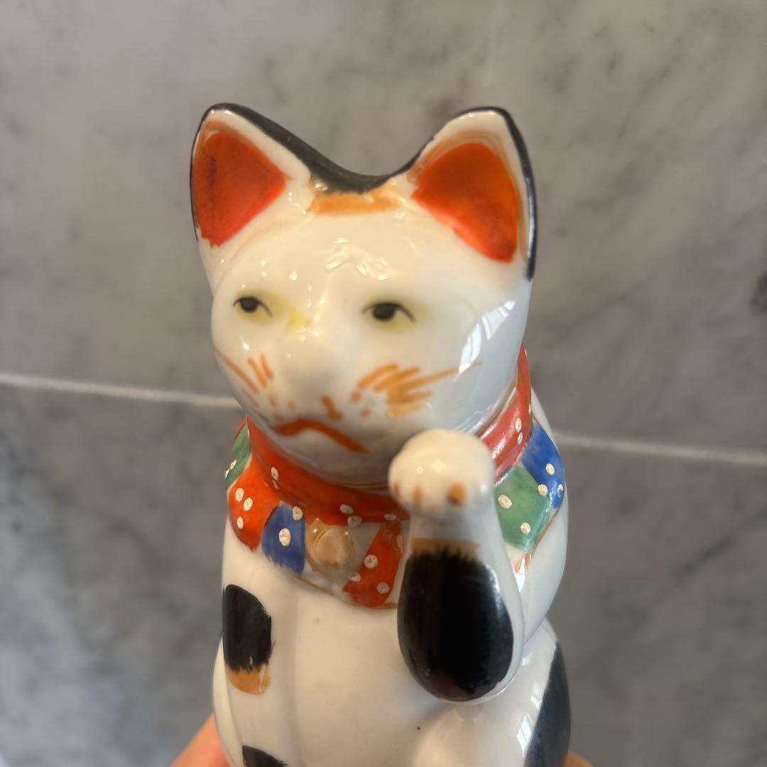 江戸時代後期　神秘的な瞳でとても雰囲気のあるお金や良き人を招く招き猫