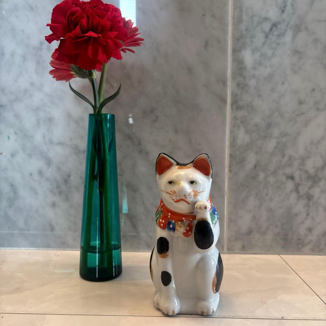 江戸時代後期　神秘的な瞳でとても雰囲気のあるお金や良き人を招く招き猫