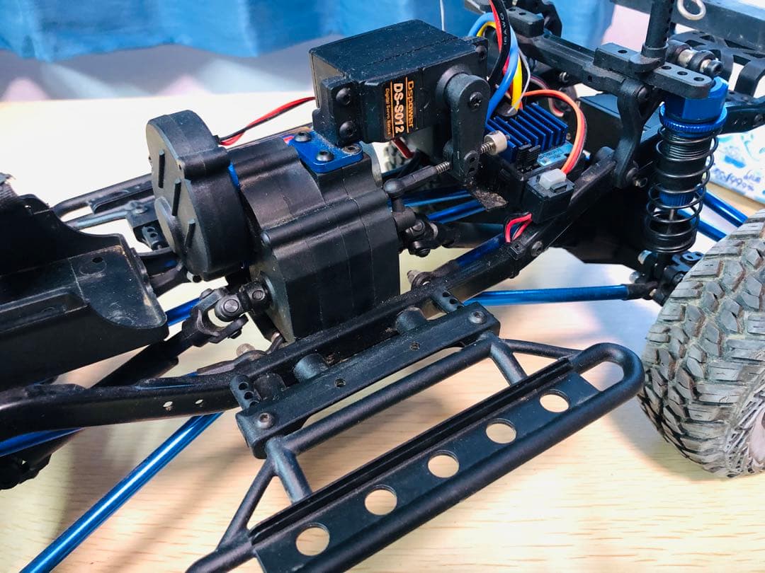 ラジコン　クローラー　　オフロードRCカー 青 17番 DUMBO RCリモコン