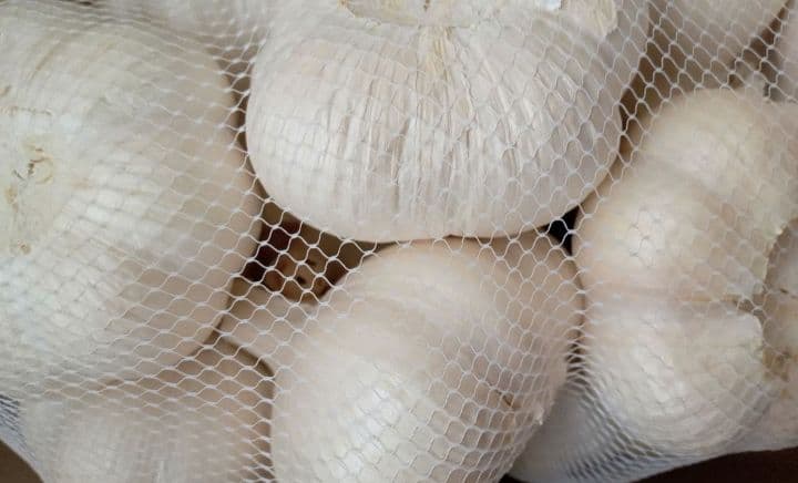 玉ねぎL13kg程度＆新潟産里芋5kg＆にんにく1kg＆シルクスイート10kg