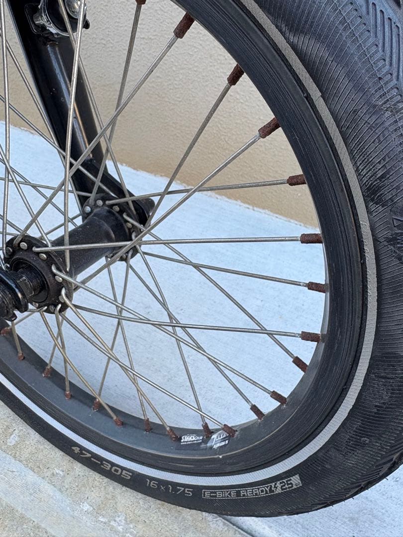 SUPER STRIDER 16インチ 白　スーパーストライダー