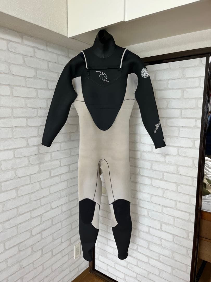 RIP CURLセミドライ仕様 軽量 フルスーツ ウェットスーツ