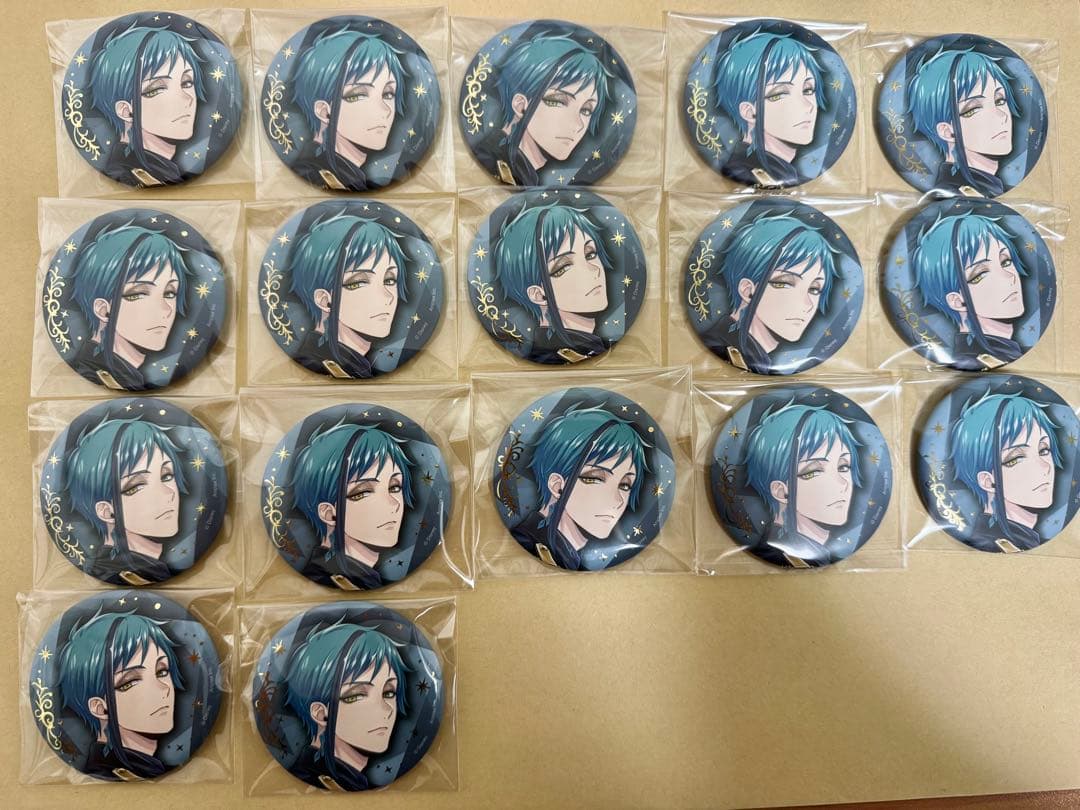 ツイステ　フロイド　ブレイジングジュエル　ブレジェ　缶バッジ　オーロラカード