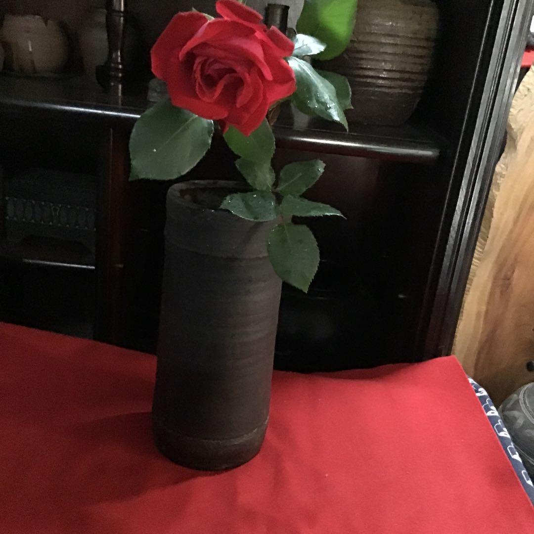 古備前の筒形花生けです。只今初売りです❣️