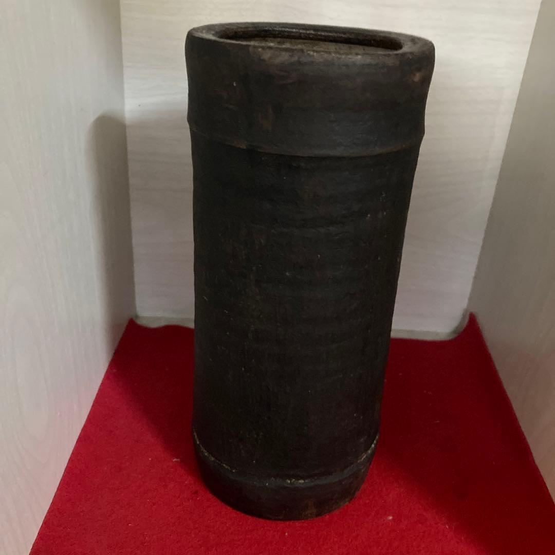古備前の筒形花生けです。只今初売りです❣️