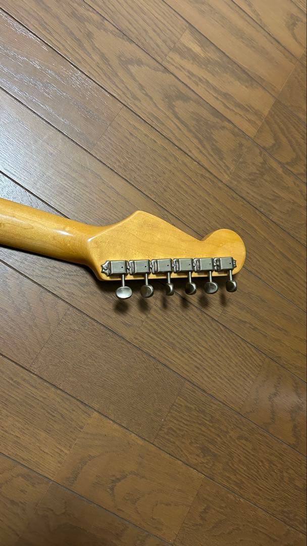 grass rootsストラトキャスター サンバースト ギターケース付き