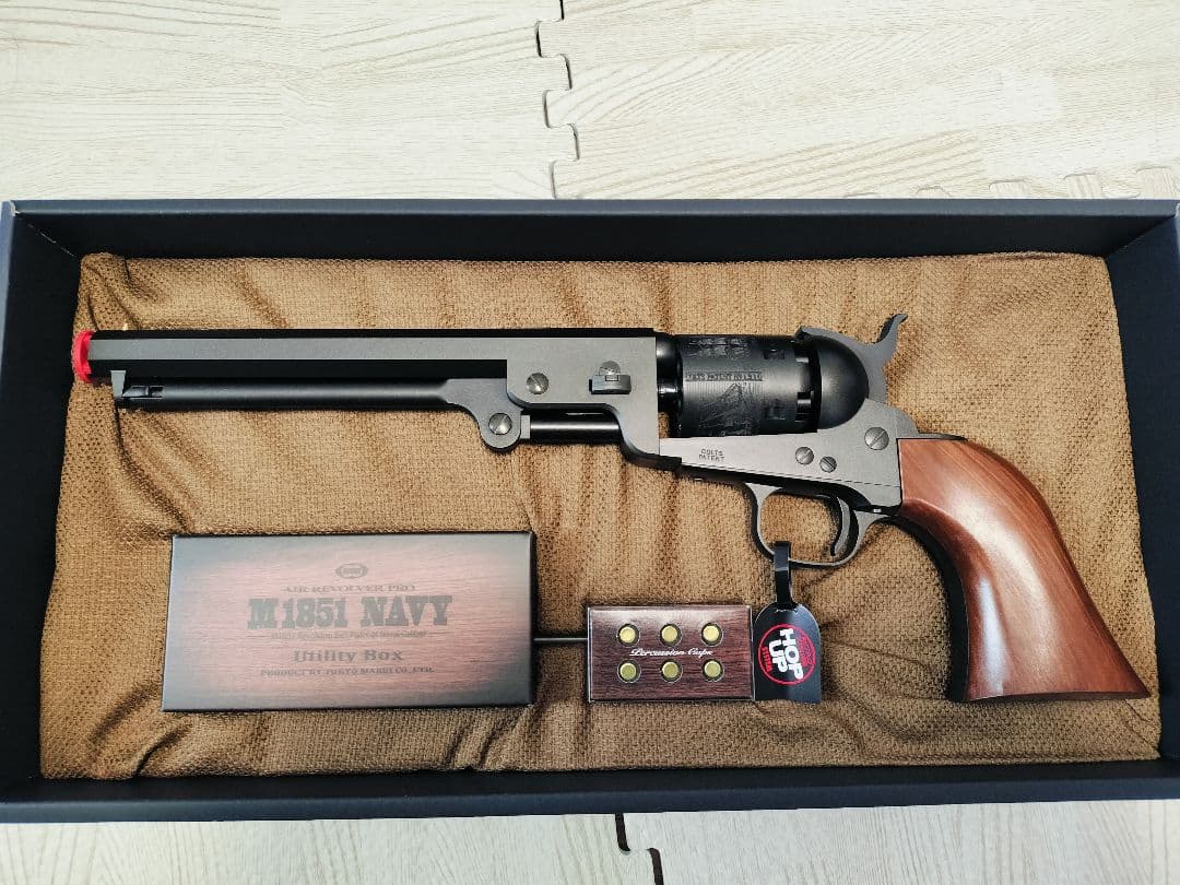 値下げ！！東京マルイ M1851 NAVY スペアシリンダー付きエアリボルバー