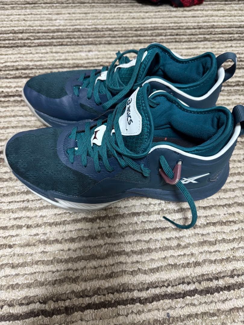 ASICS NOVA SURGE LOW2 ダークグリーン