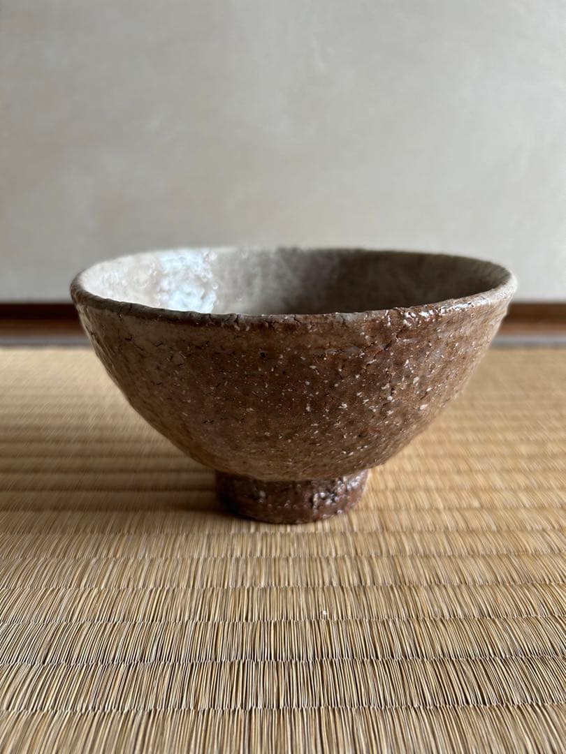 兼田佳炎　萩茶盌