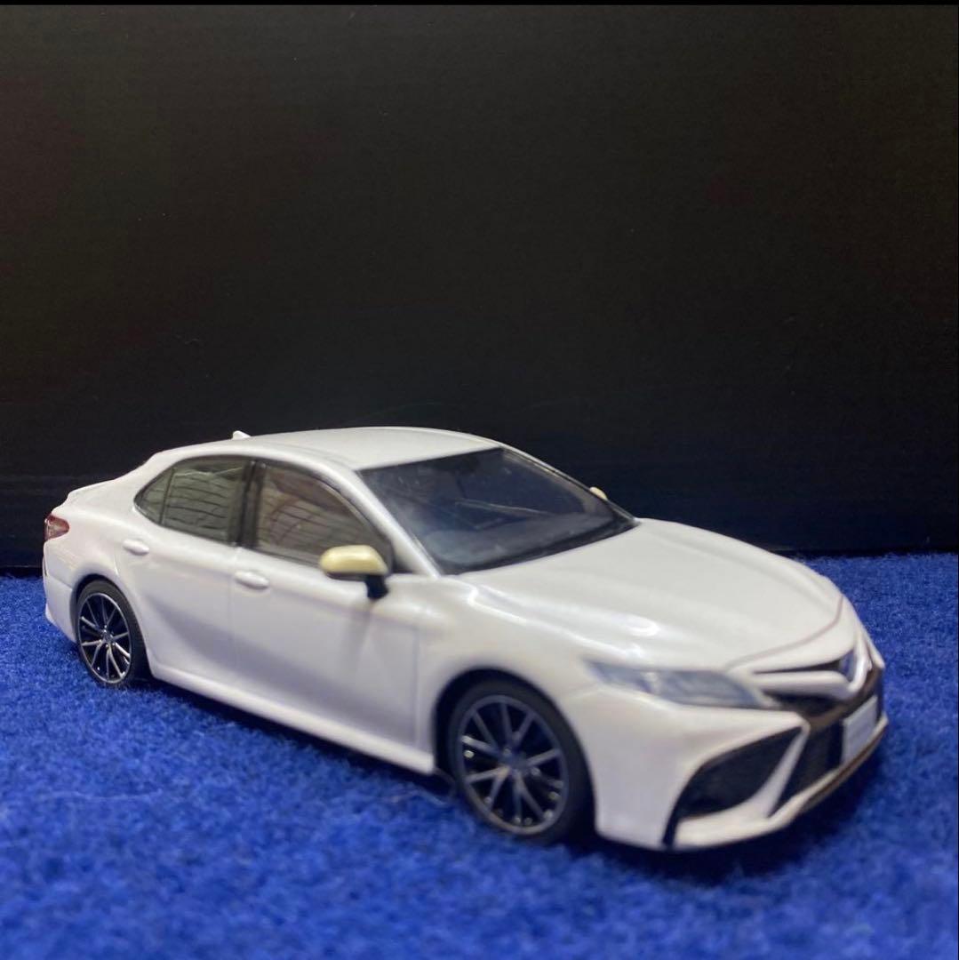 トヨタ カムリ　CHR アクア　カラーサンプルミニカー　3台セット　非売品