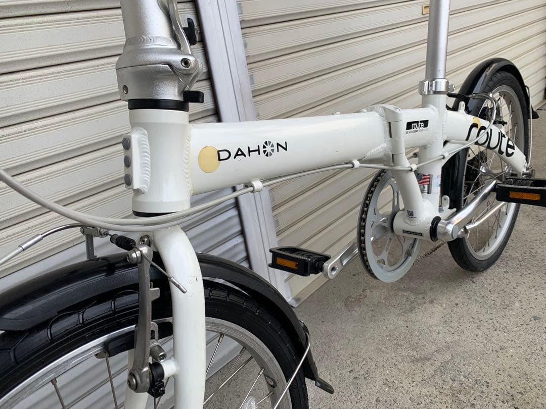 送料無料DAHON 折り畳み自転車route SHIMANO 7速 20インチ