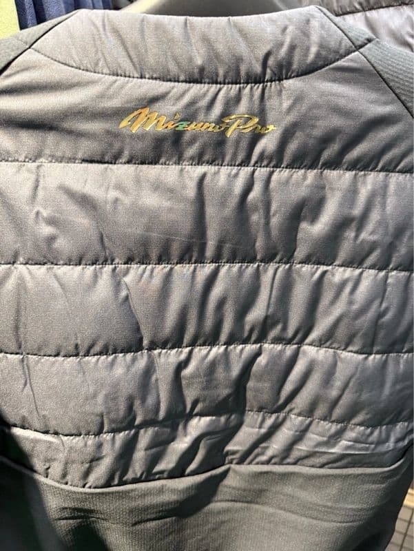 Mizuno Proテックフィルブレスサーモミドラージャケット サイズＯ