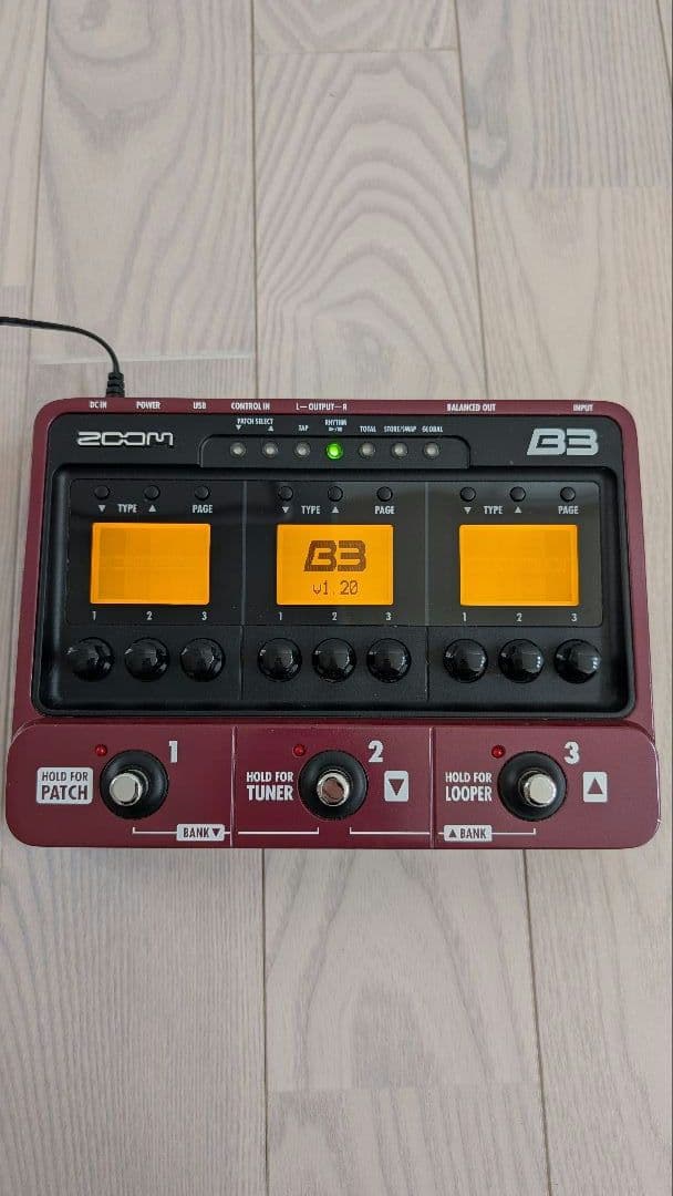 美品！　ZOOM　B3　マルチエフェクター　ベース用　付属品完備