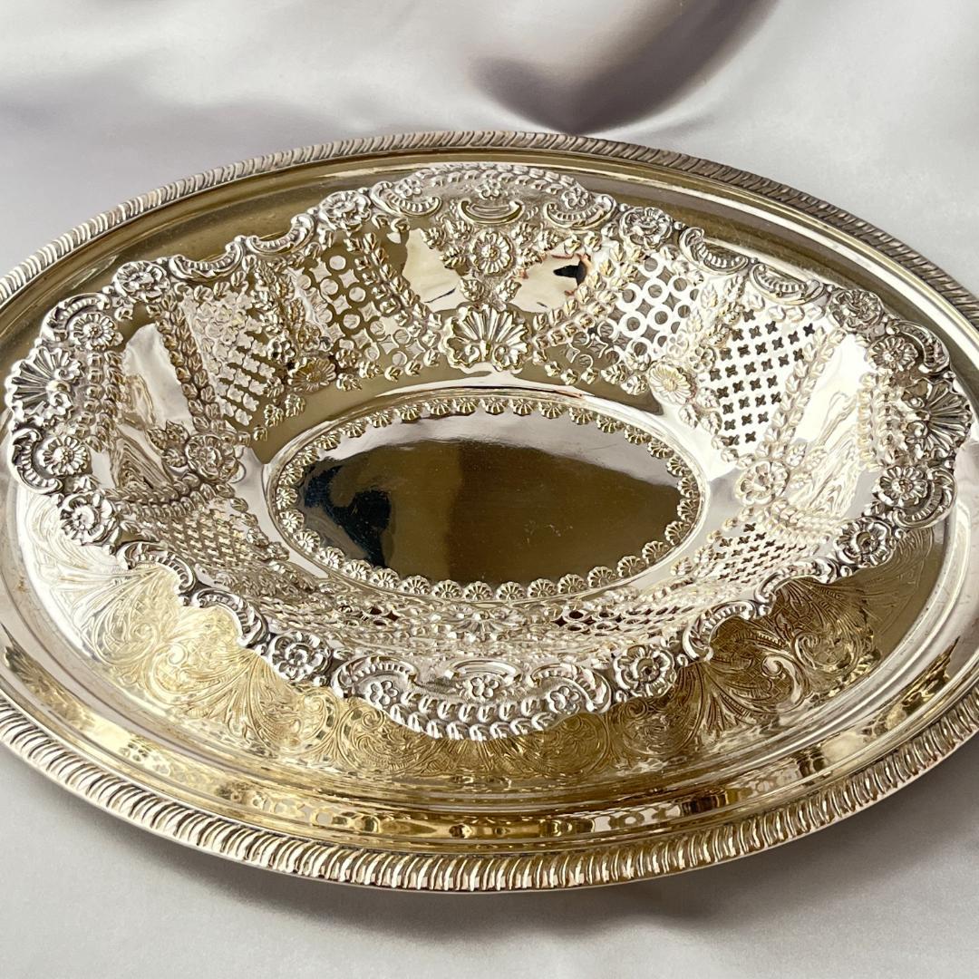 【Thomas Russell & Co】 ビクトリアンのフルーツスタンド