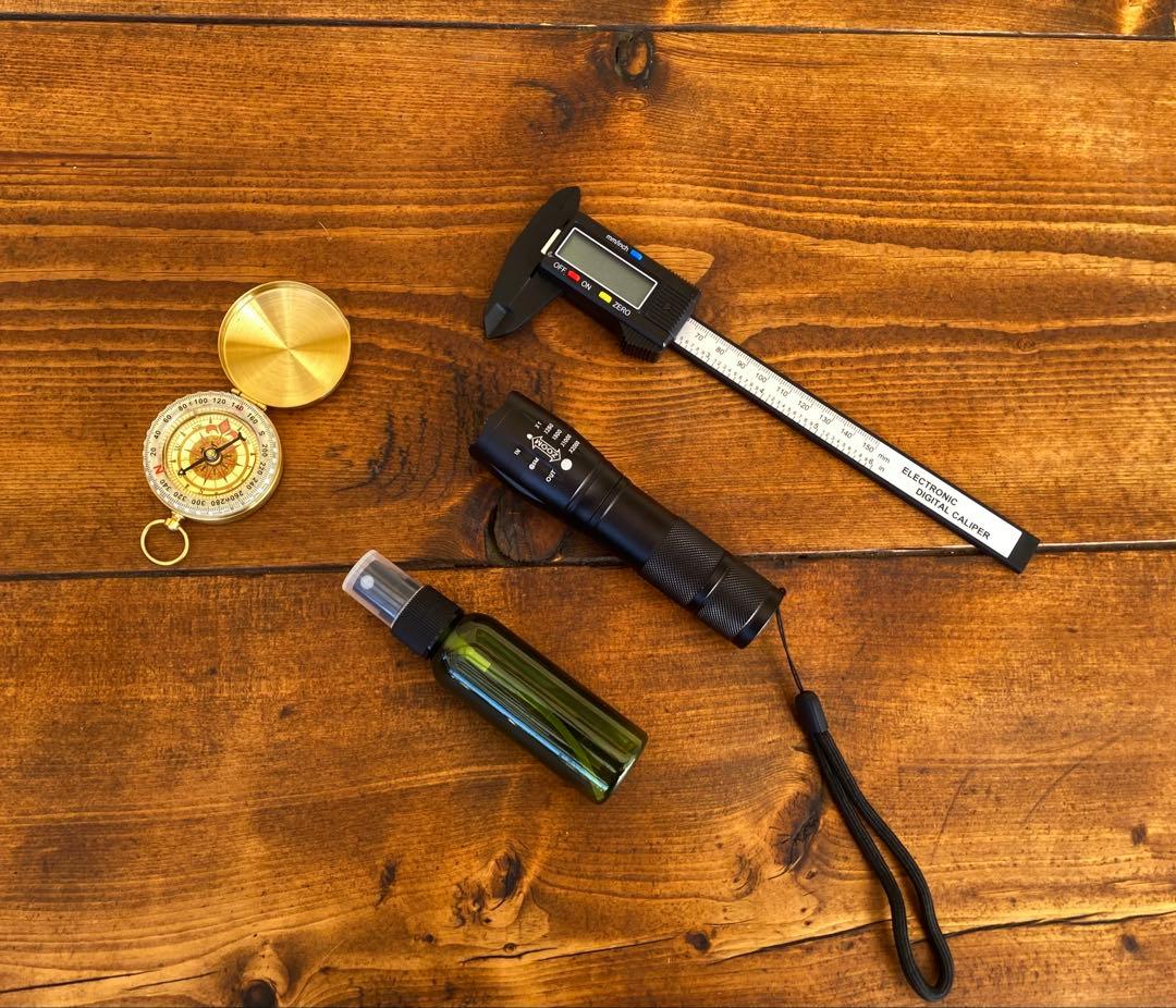 クワガタ採集セット　オリジナル掻き出し棒　デジタルノギス　採集ケース　虫除け