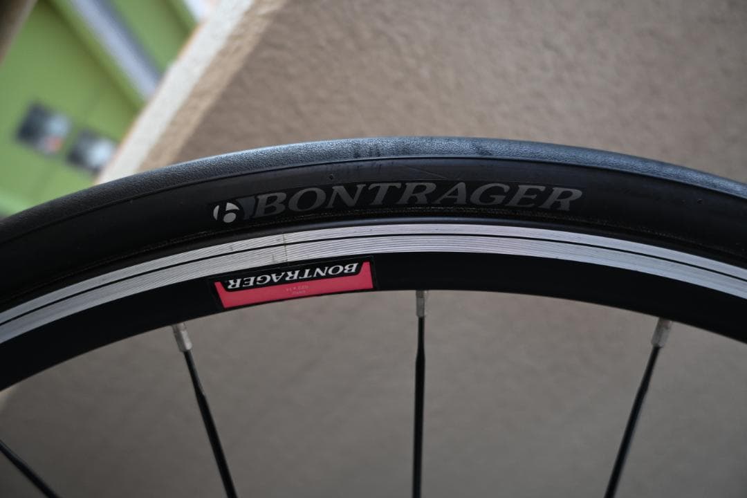 TREK DOMANE 4.3 フルカーボン　ロードバイク