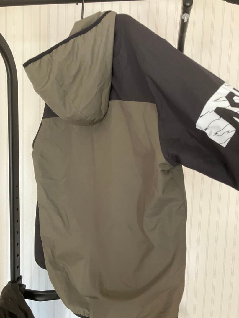 asics トレーニングウェア中わたプレーカーフーディジャケット アウター