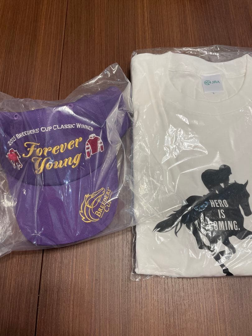 JRA 2025 フォーエバーヤング　キャップとおまけTシャツ