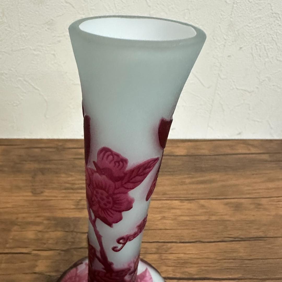 エミールガレ かわいいサイズ 一輪挿し　花瓶　カメオ彫り　被せガラス