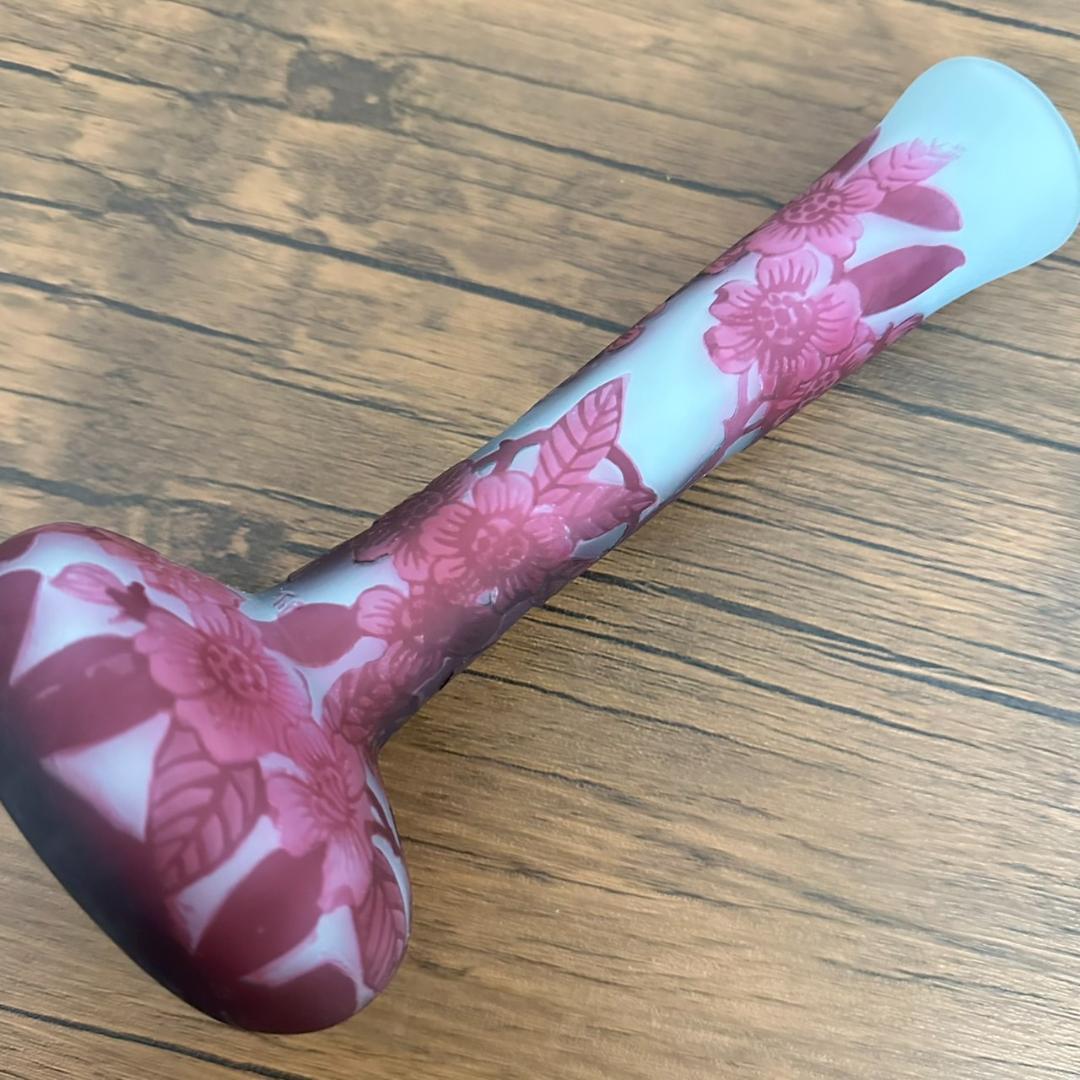 エミールガレ かわいいサイズ 一輪挿し　花瓶　カメオ彫り　被せガラス