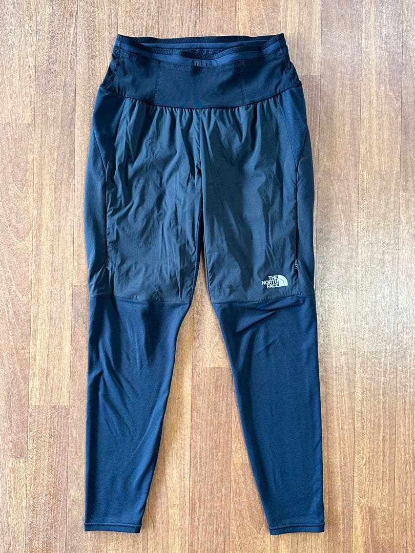 美品！ザノースフェイス　ホワイトライトタイツ　撥水　防風　保温　ランニング　M