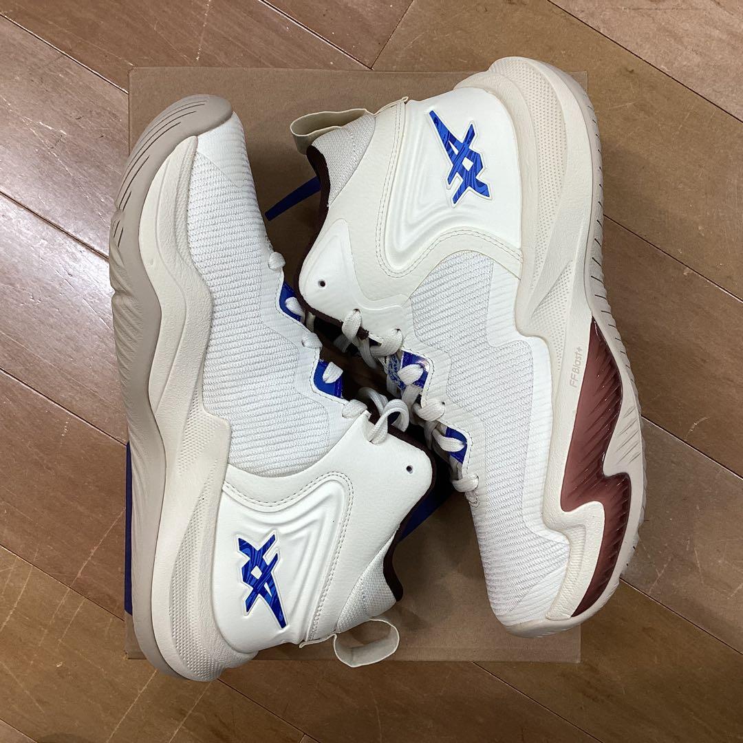 シューズ(男性用) NOVA SURGE 3 750 25.5cm