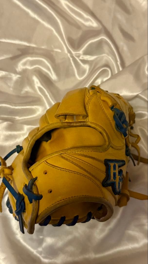 ハイゴールド　軟式投手用グローブ