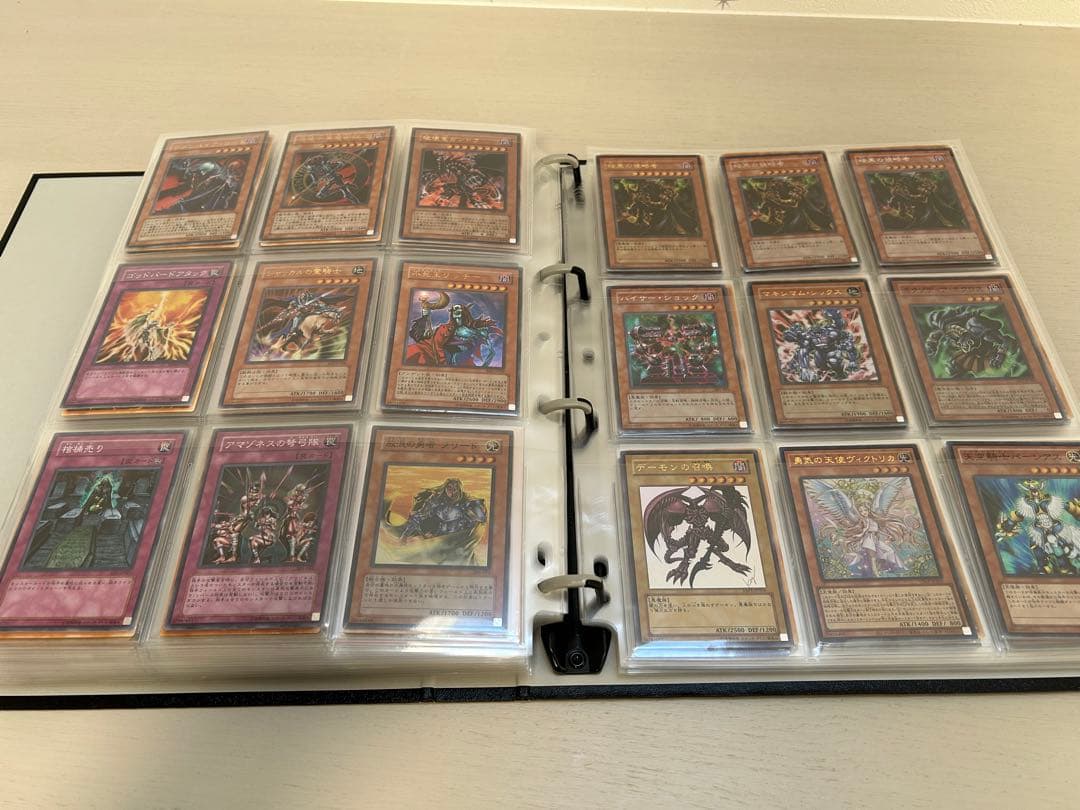 遊戯王　カードファイルごと　引退品