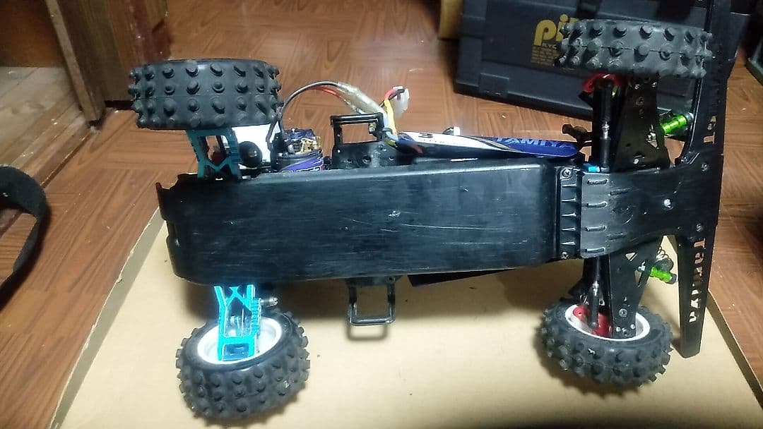 ホットショット 4WD ラジコン