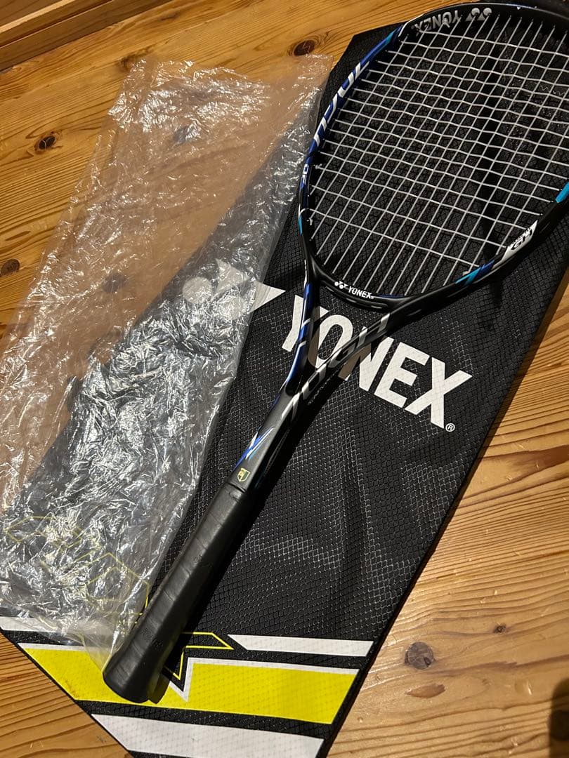 YONEX EZONE 22 テニスラケット