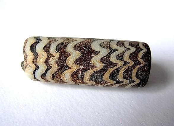 ★C0401★古代 (17) ガラスビーズ とんぼ玉 難あり イスラム 大粒管